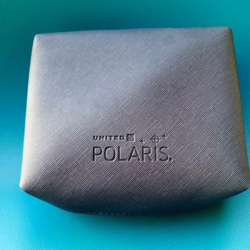 Polaris United Airlines Business First Class 2 Amenity Dop Kits 1 Full 1 Empty